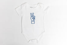 Load image into Gallery viewer, Peace sign baby onesie white - The perfect baby gift!

